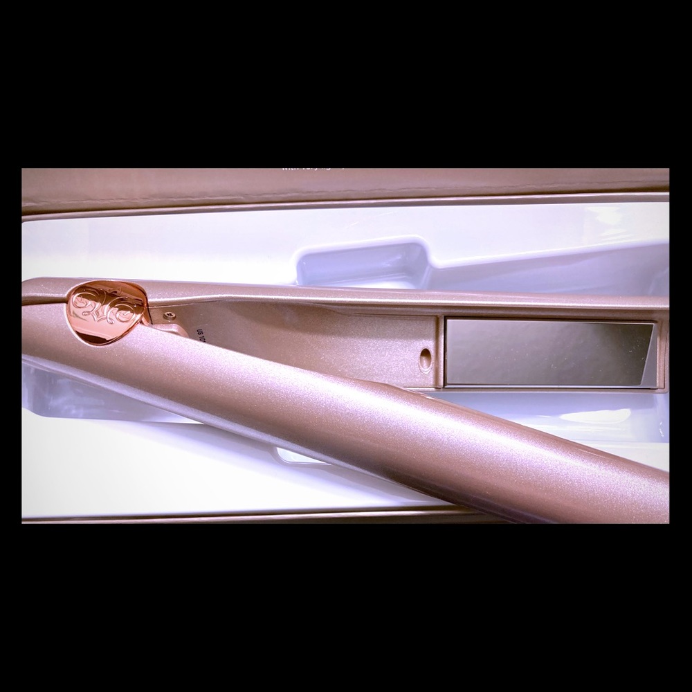 TYME straightener/curling iron NWOT